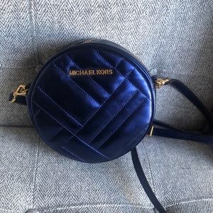 Michael Kors Vivianne Canteen Crossbody Bag